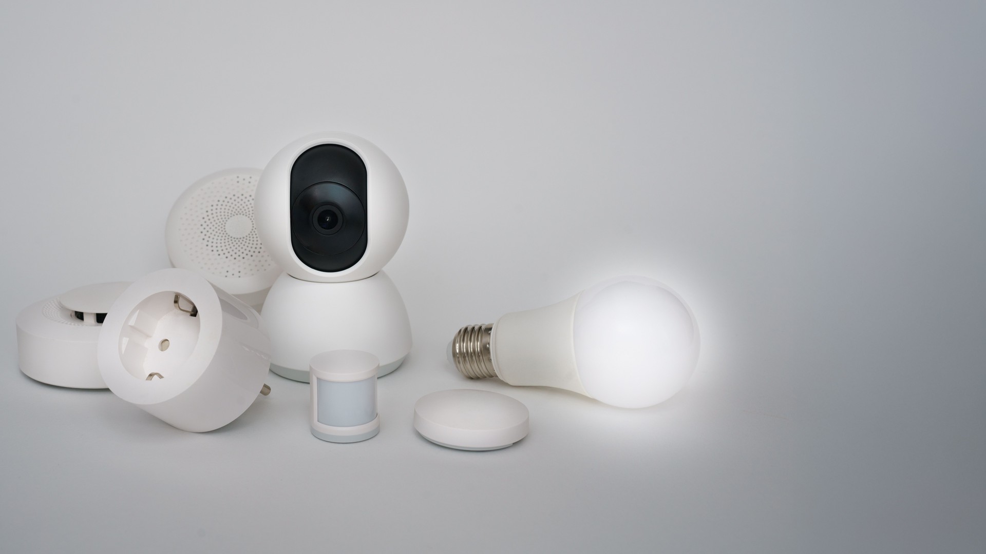 smart home automation devices remote control